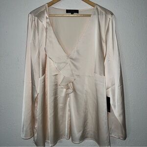 Eloquii BNWT Champagne Colored Satin Ruffle Accented Long Sleeve Size 22.